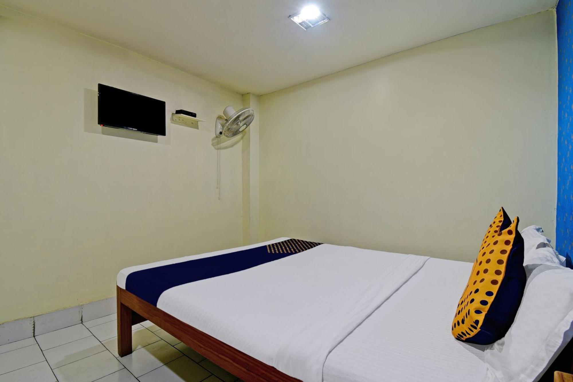 Oyo Flagship Thank You Lodge Nac Dispur Eksteriør bilde