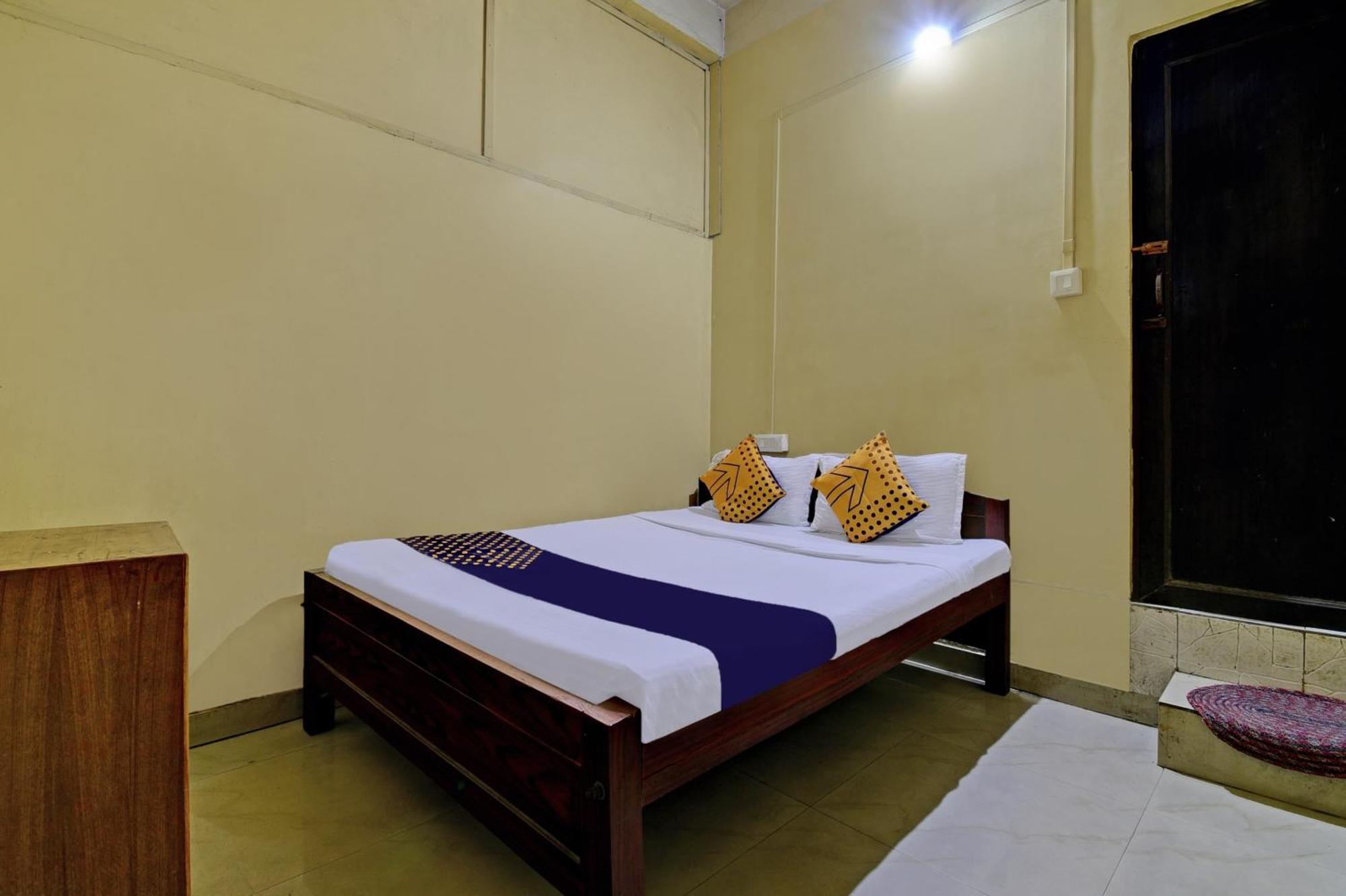 Oyo Flagship Thank You Lodge Nac Dispur Eksteriør bilde