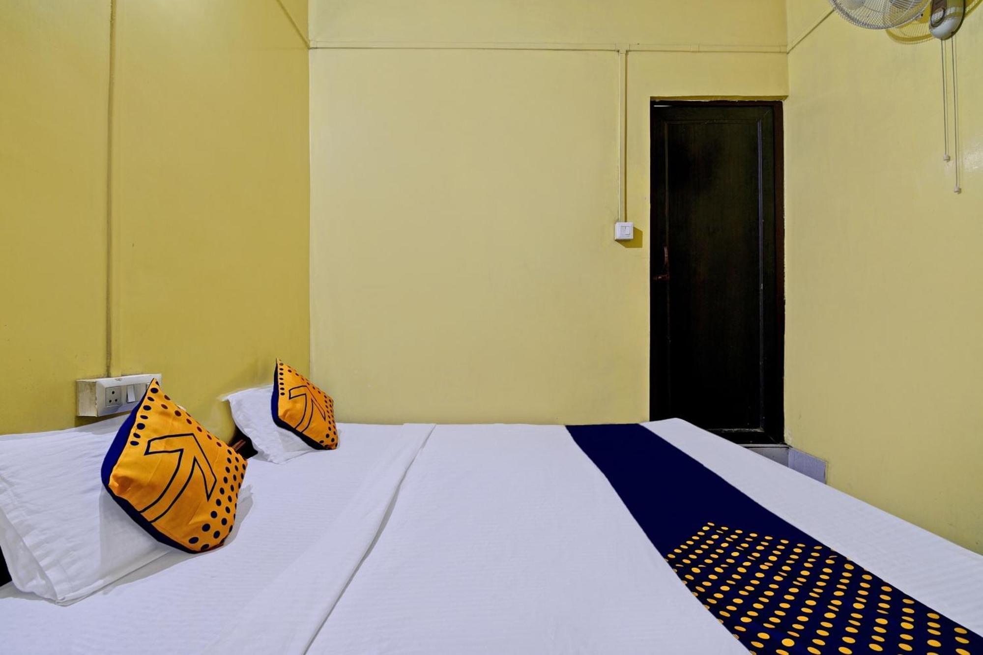 Oyo Flagship Thank You Lodge Nac Dispur Eksteriør bilde